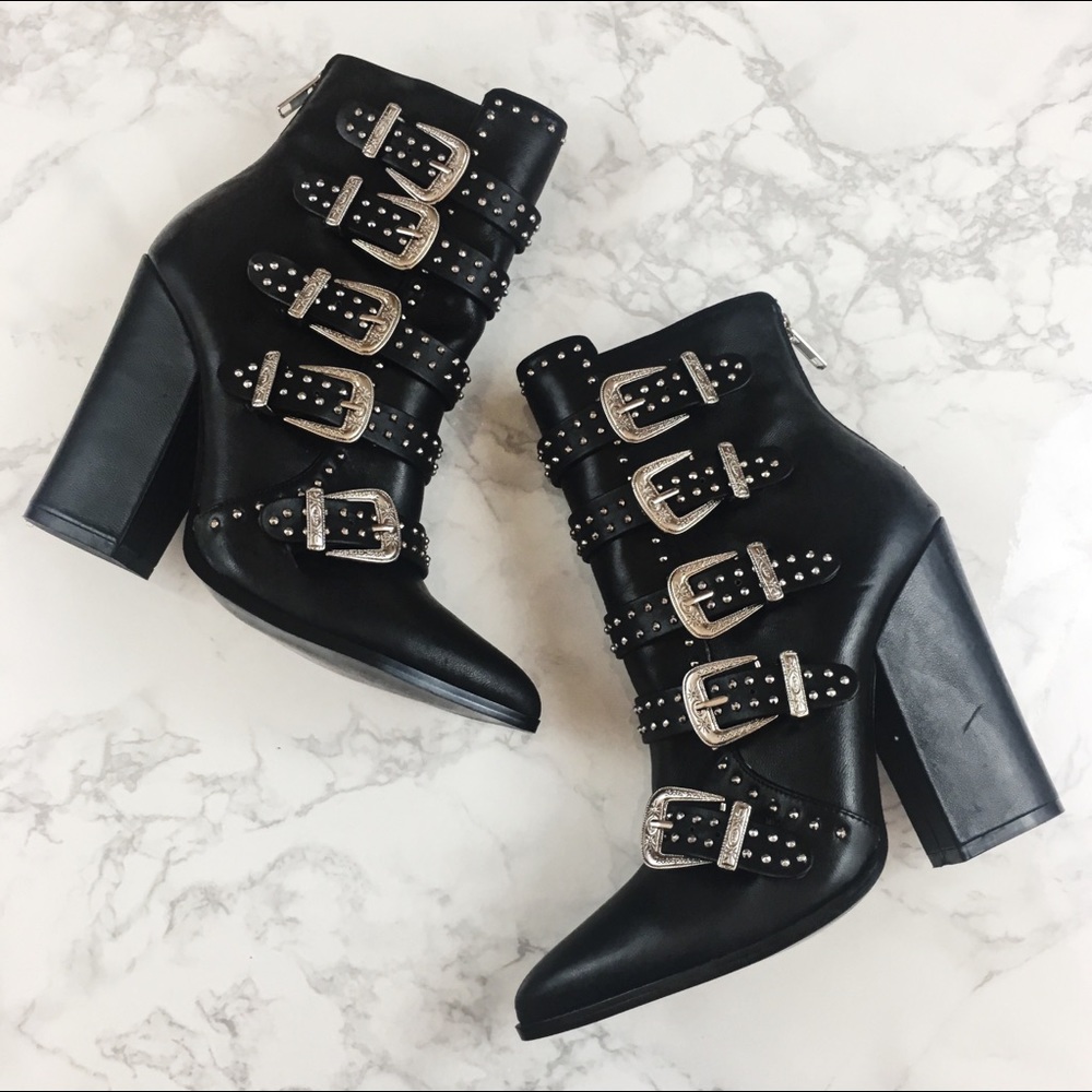 • Steve Madden • Black Comet Ankle Booties